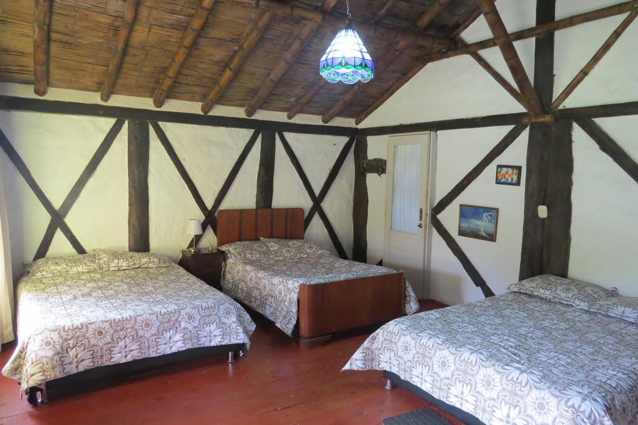 Tarragona Hostal Santa Rosa de Cabal Buitenkant foto